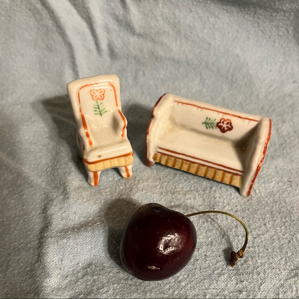2pc set. Antique Ceramic Miniatures. Made in Occupied Japan.
